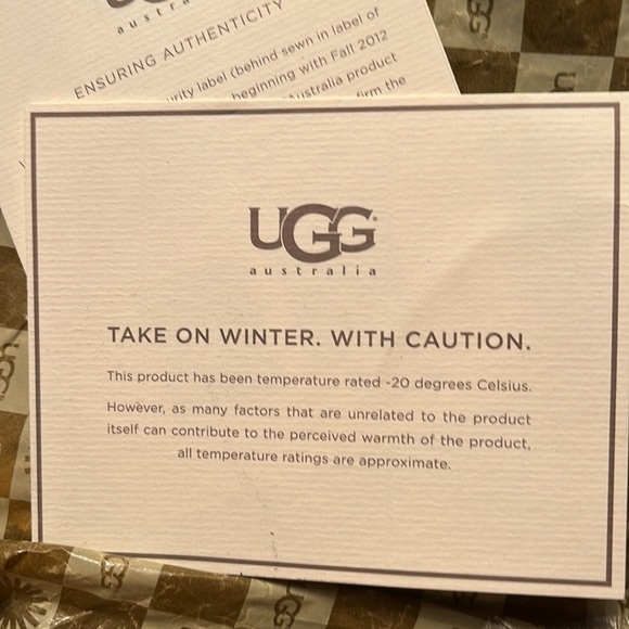 NIB UGG boots - Picture 9 of 9